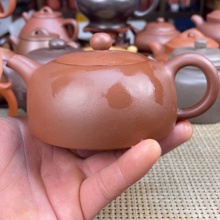 紫砂茶壶色**珩半月壶手工制作