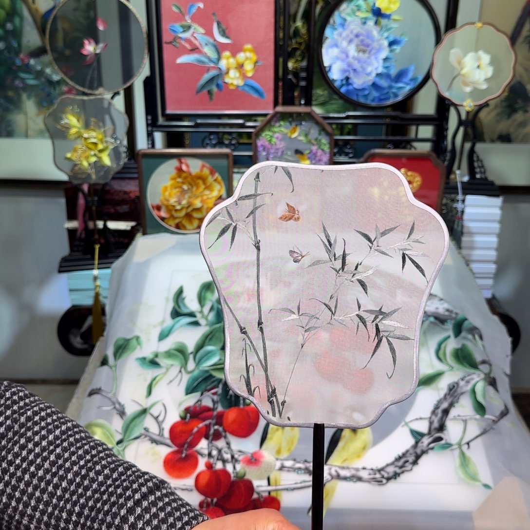 刺绣刺绣工艺精湛