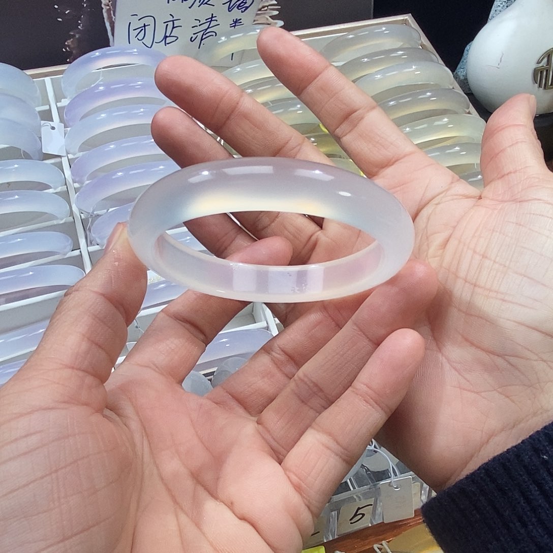 玛瑙/玉髓手镯未镶嵌L*?玛瑙