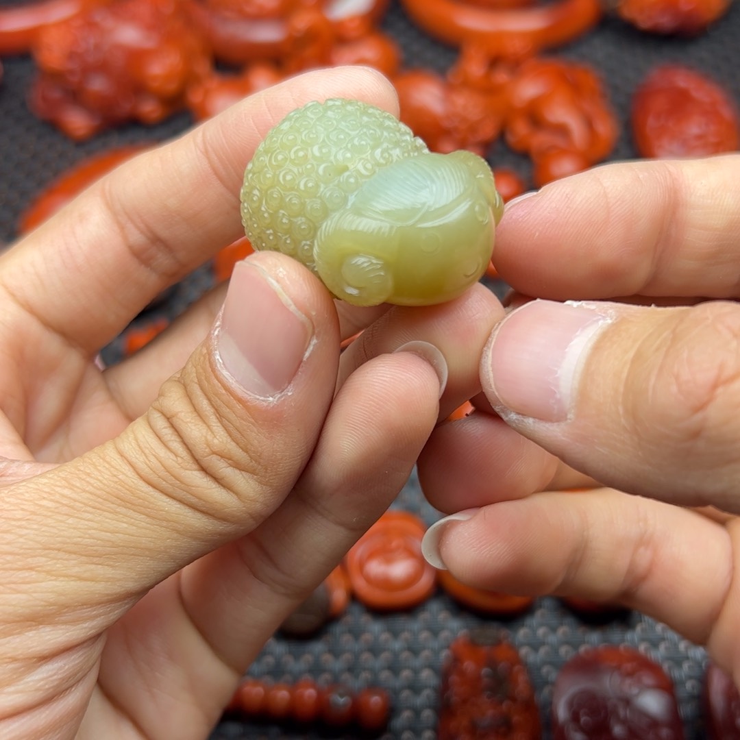 和田玉挂件未镶嵌