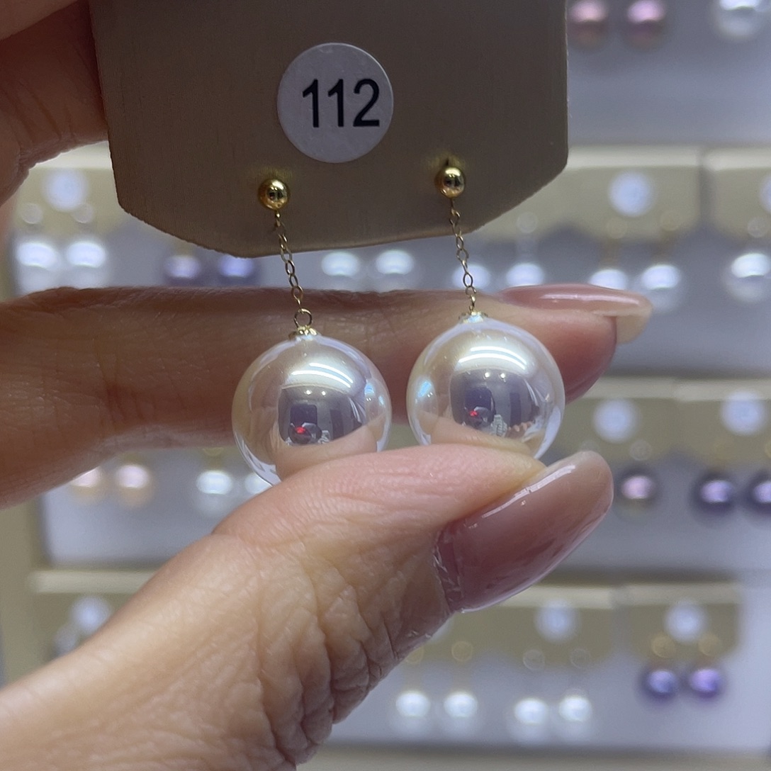 淡水珍珠18K金镶嵌耳饰