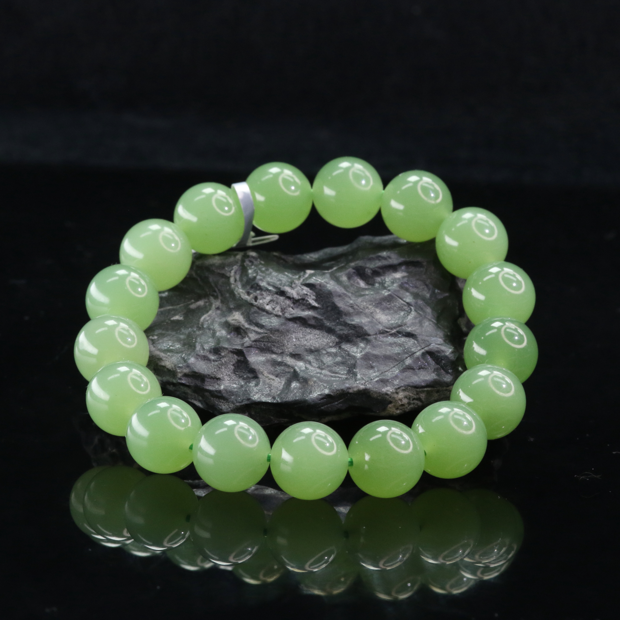 29和田玉翠青色标手串/500714北京中保拍卖