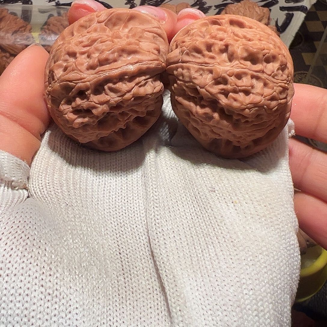 吊坠文玩核桃血麒麟异形