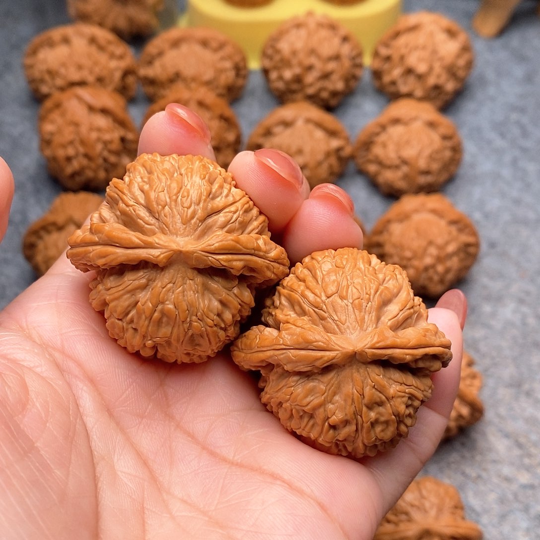 文玩核桃把件精品白狮子41+全品