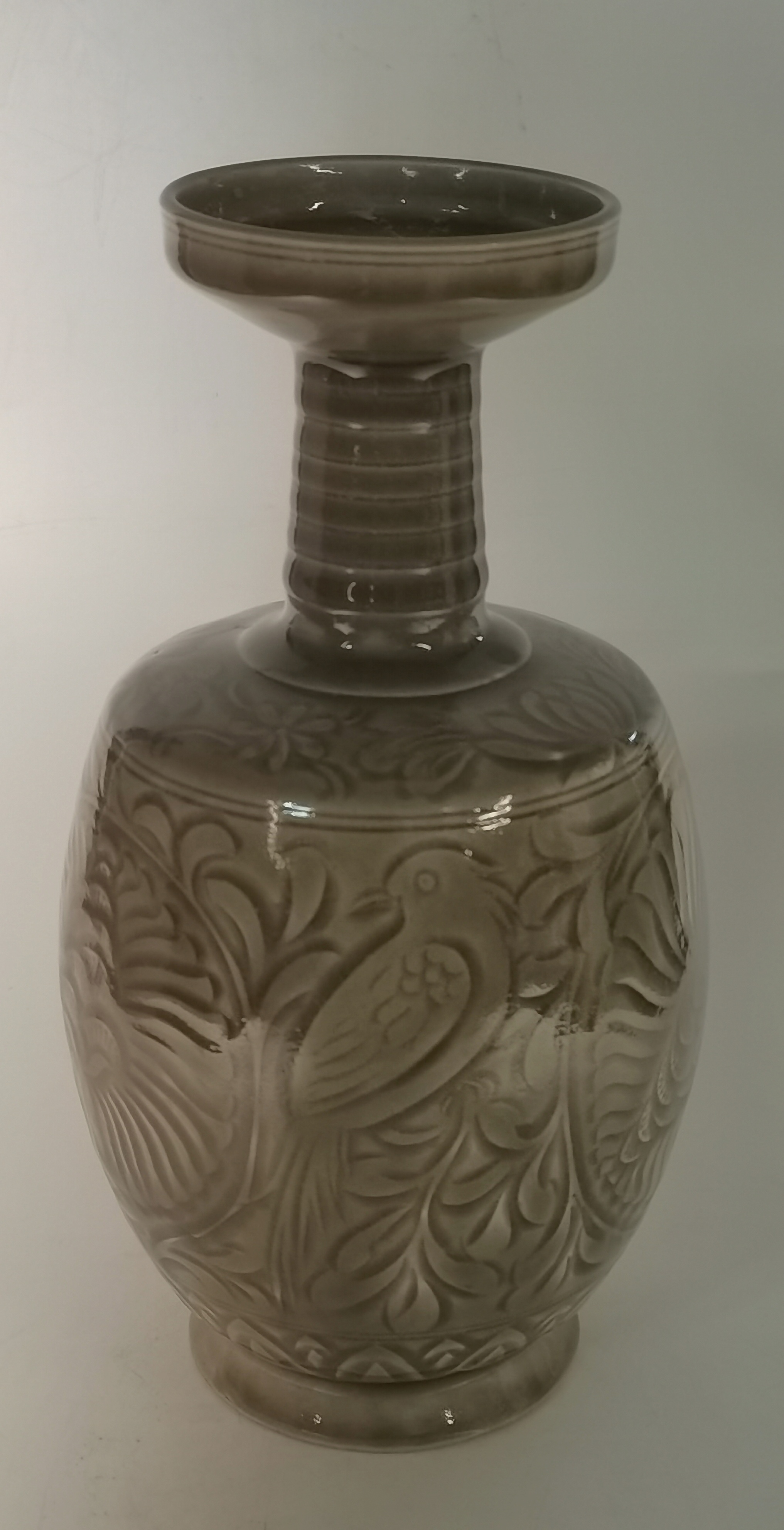 陶瓷耀州系青瓷盘口瓶摆件中式雕刻