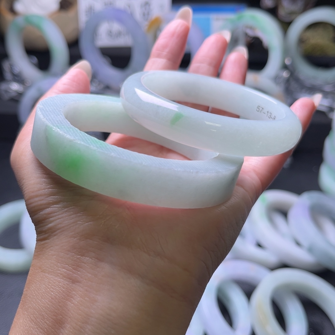 定制翡翠圈口未镶嵌