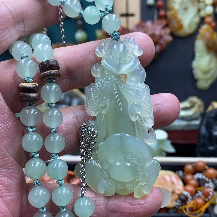 【闪购商品】蛇纹石玉吊坠未镶嵌