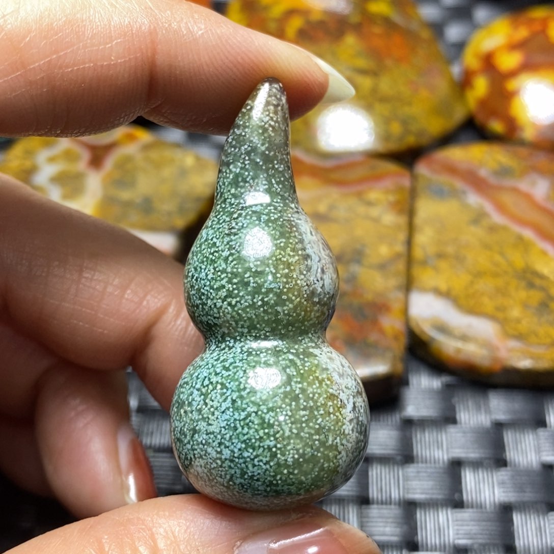 玛瑙/玉髓挂件未镶嵌