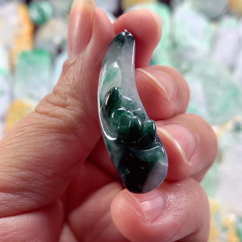 【闪购商品】翡翠吊坠(不含链)未镶嵌