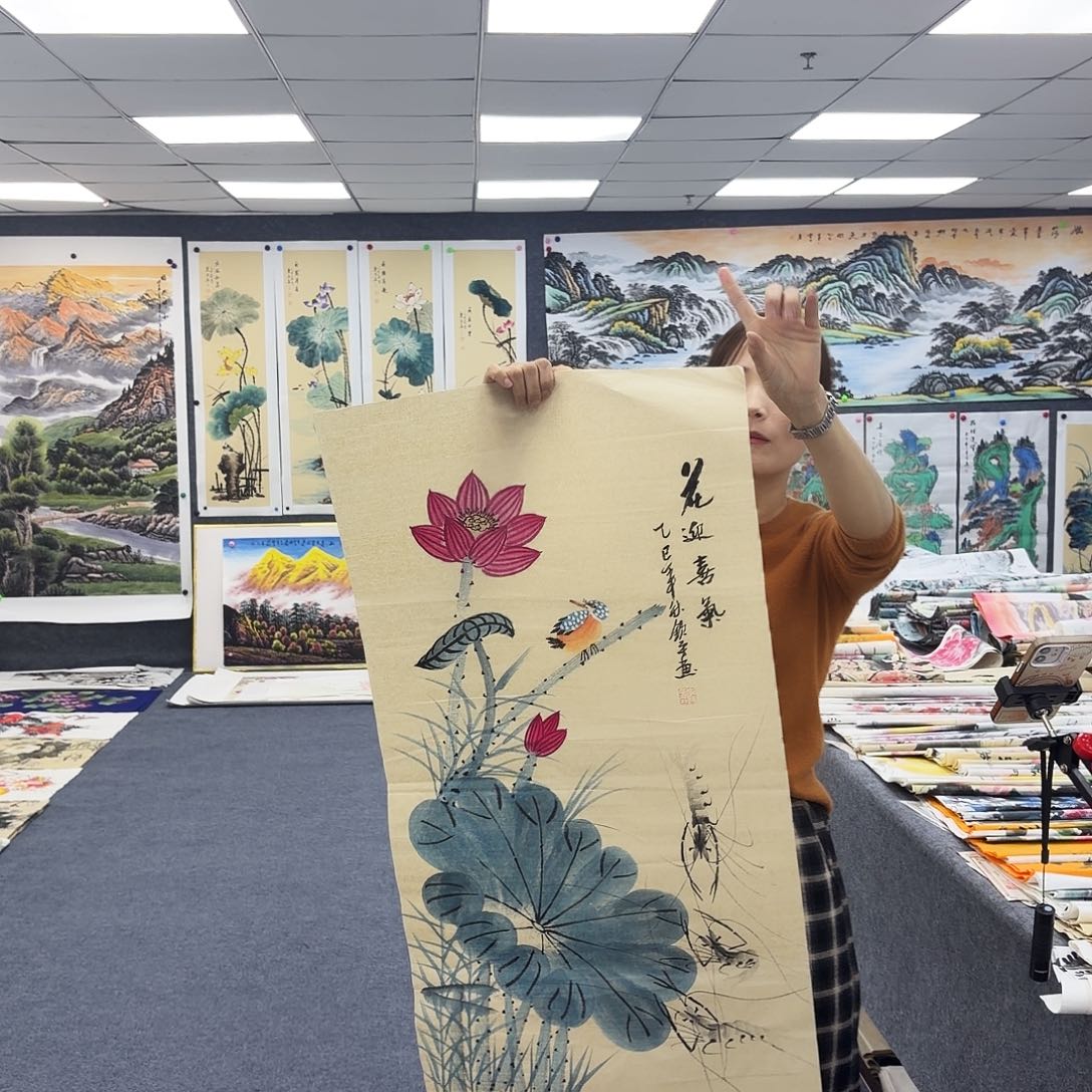 国画作品小姐姐放漏中