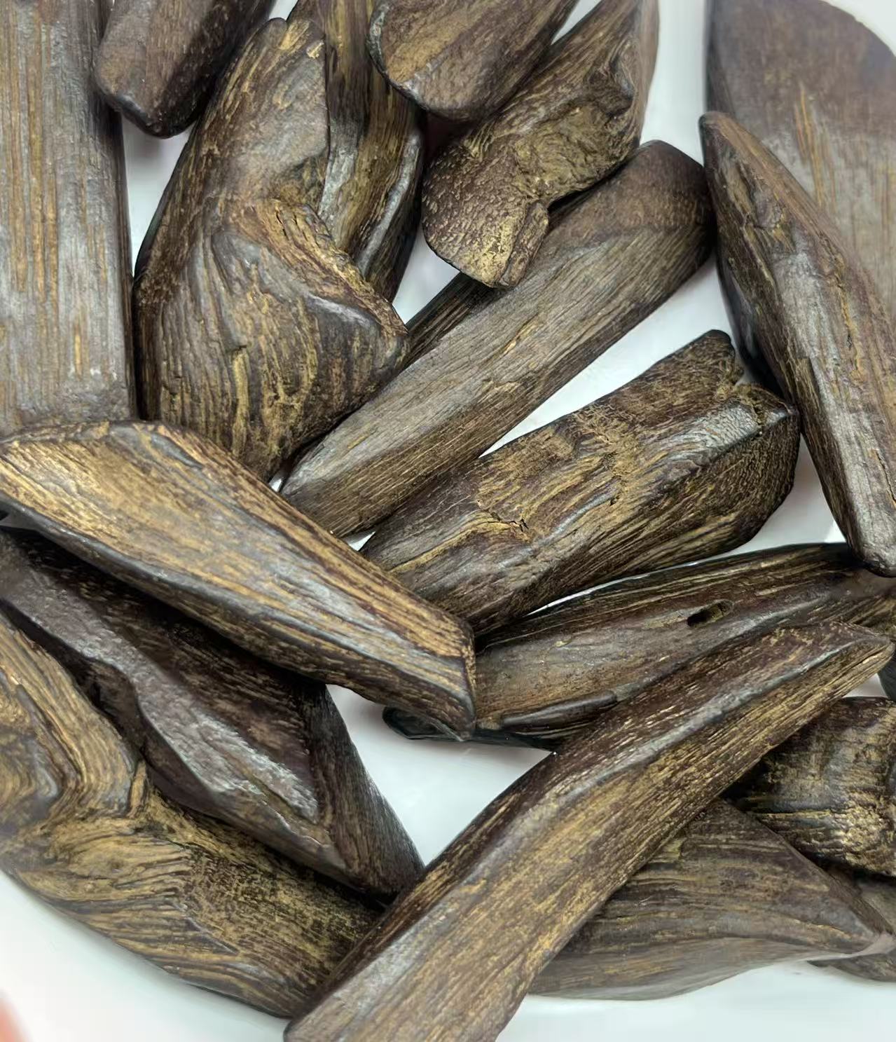 沉香A801野生珍藏级越南富国岛红土棋7g-8g多样性发一