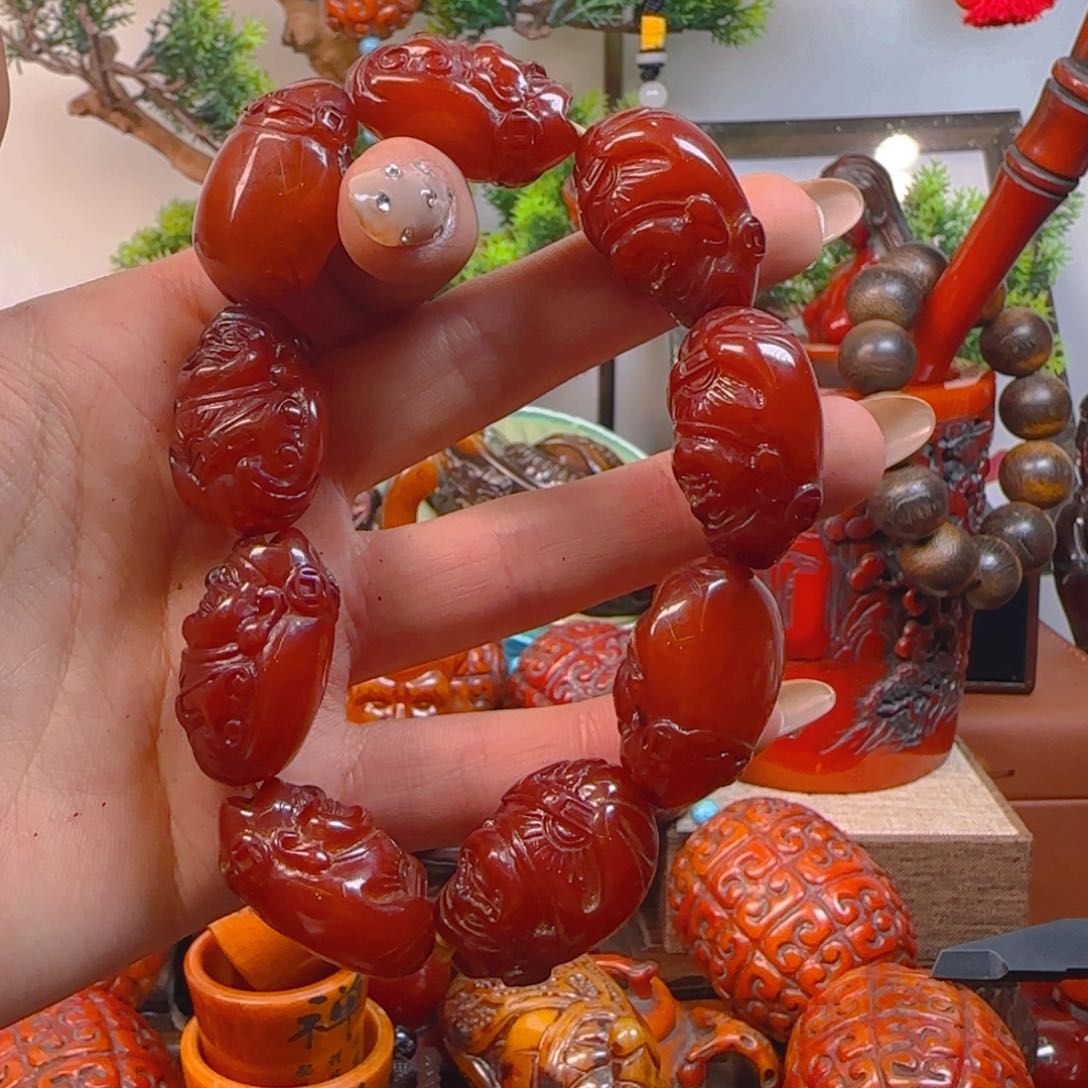 琥珀裸石未镶嵌手串