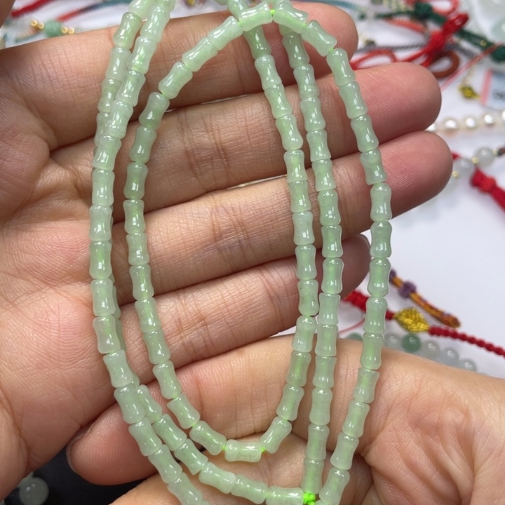 翡翠未镶嵌手串68899999
