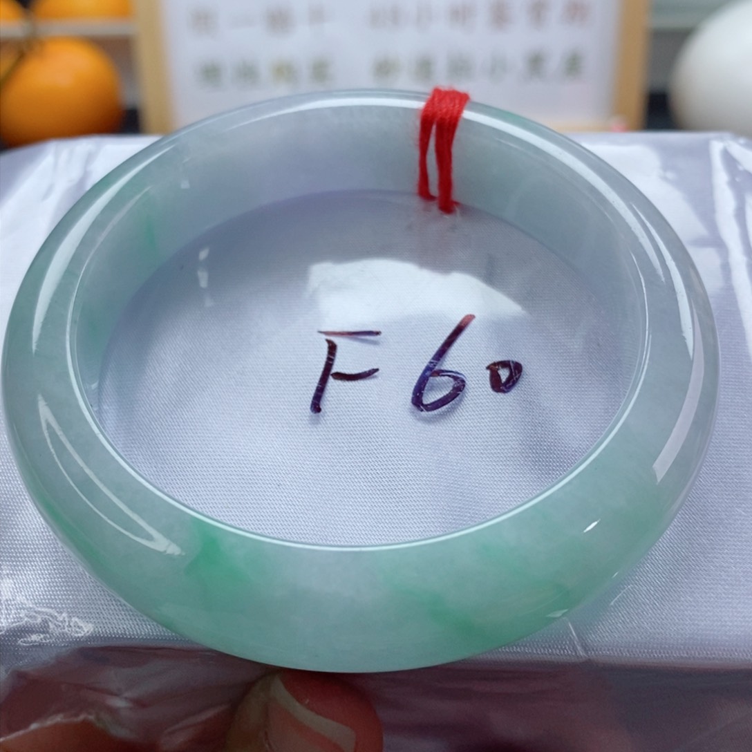 翡翠手镯未镶嵌天然a货翡翠