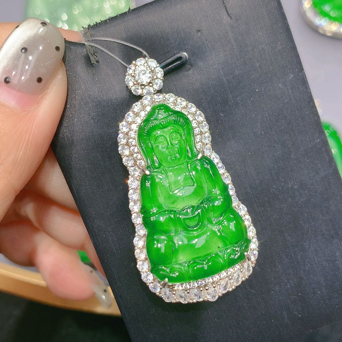 翡翠颈饰银S925镶嵌08888