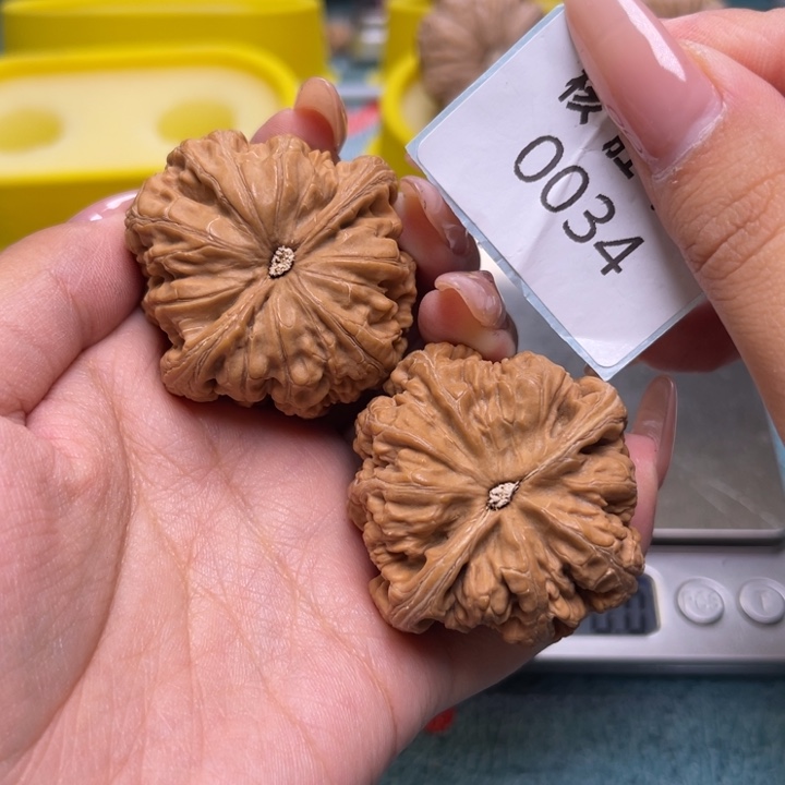 把件文玩核桃粗筋43.0034