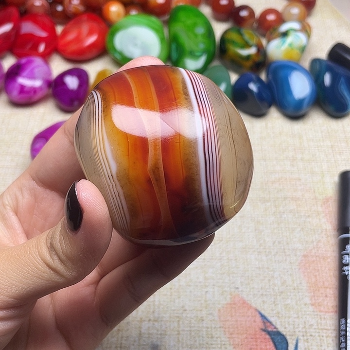 吴***冫玛瑙/玉髓未镶嵌珠宝半成品