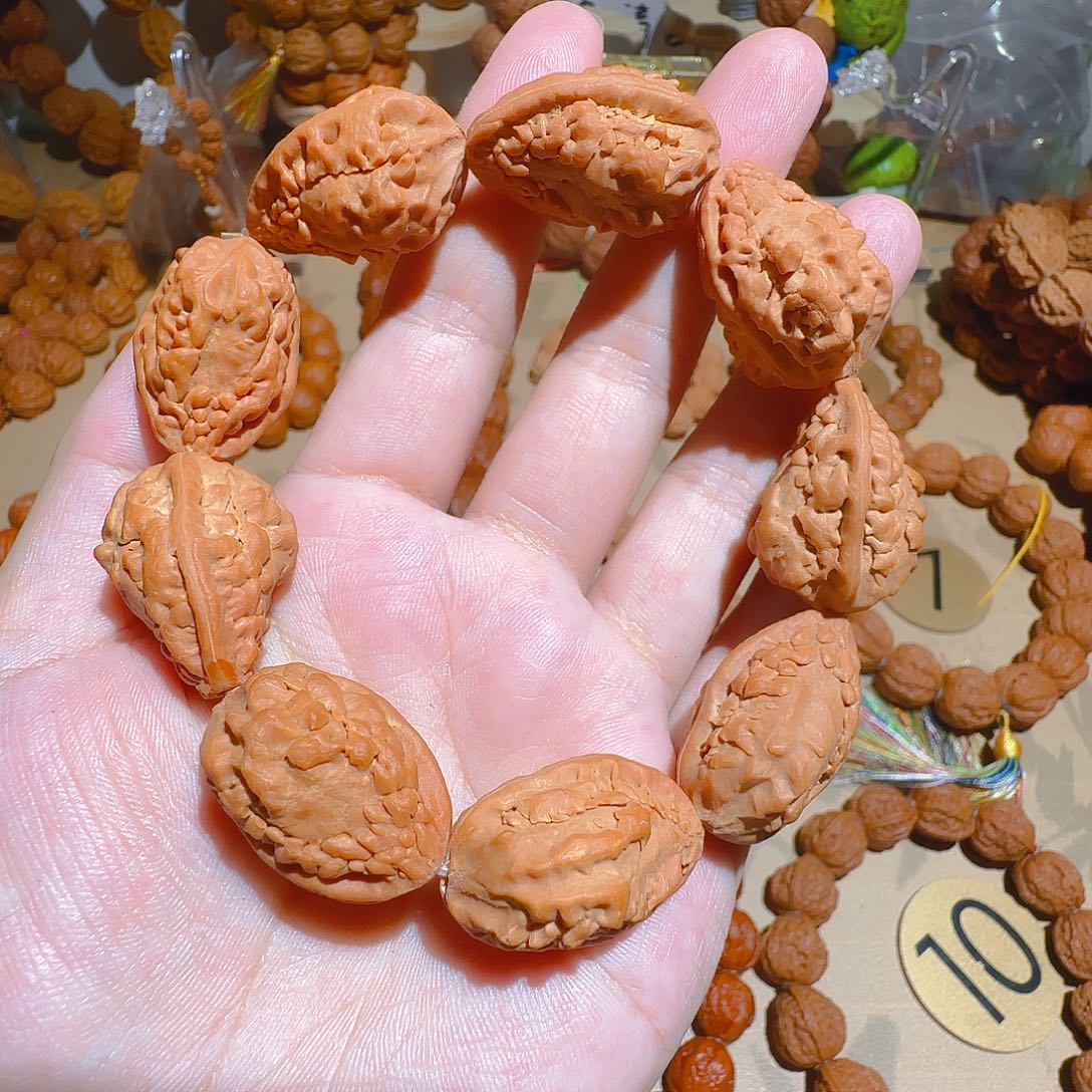 米***?文玩核桃吊坠麒麟角