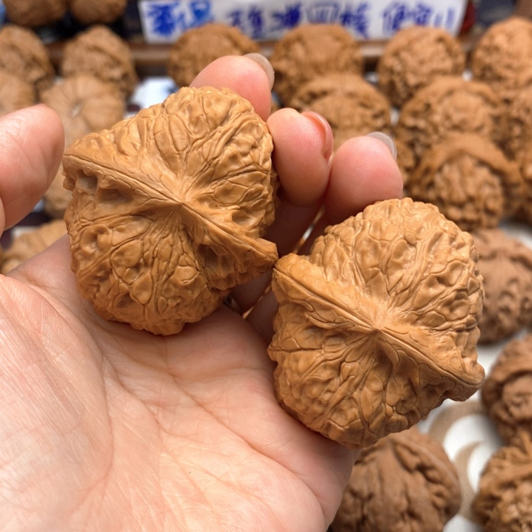 【闪购商品】文玩核桃把件45尺南瓜墩
