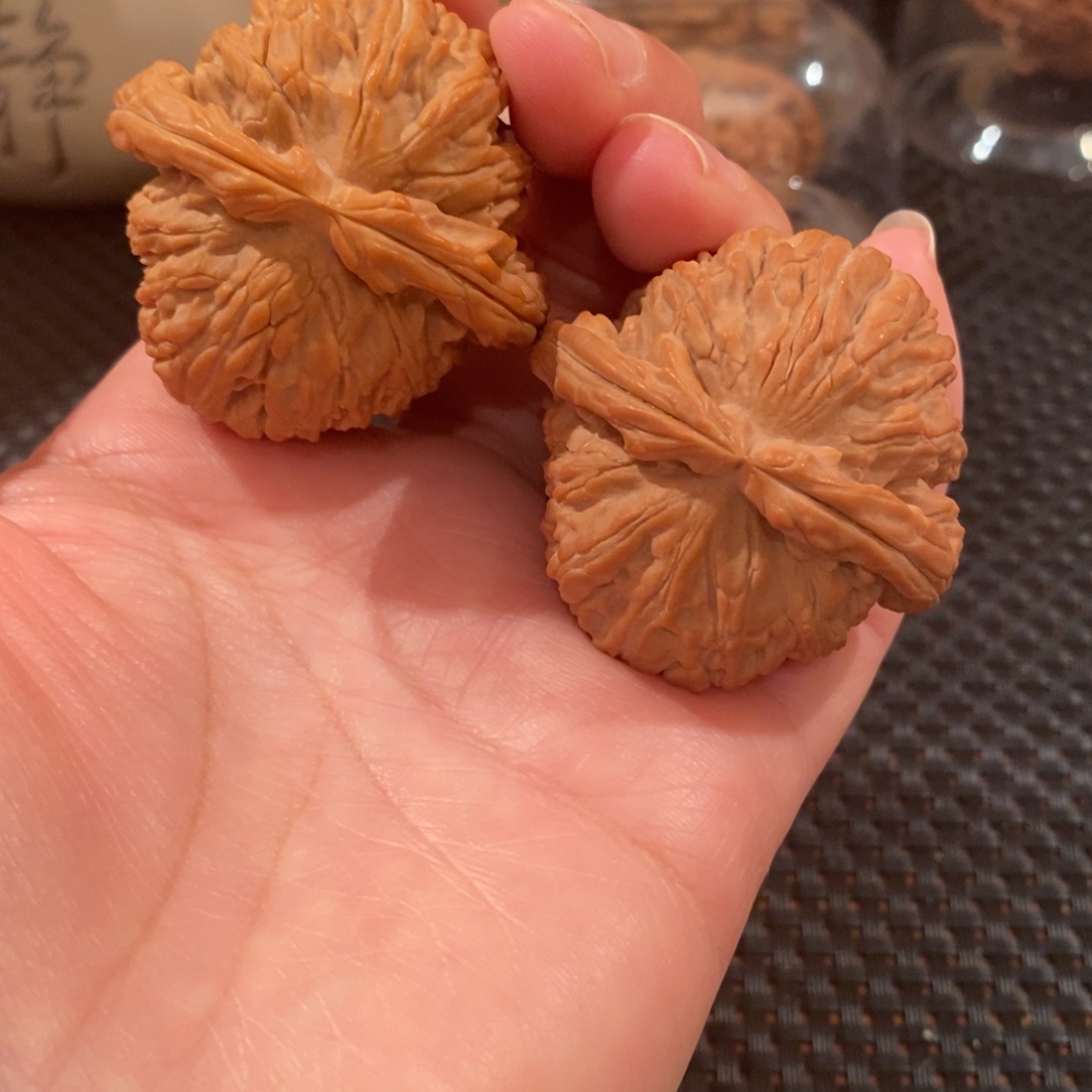 文玩核桃吊坠44全品球白