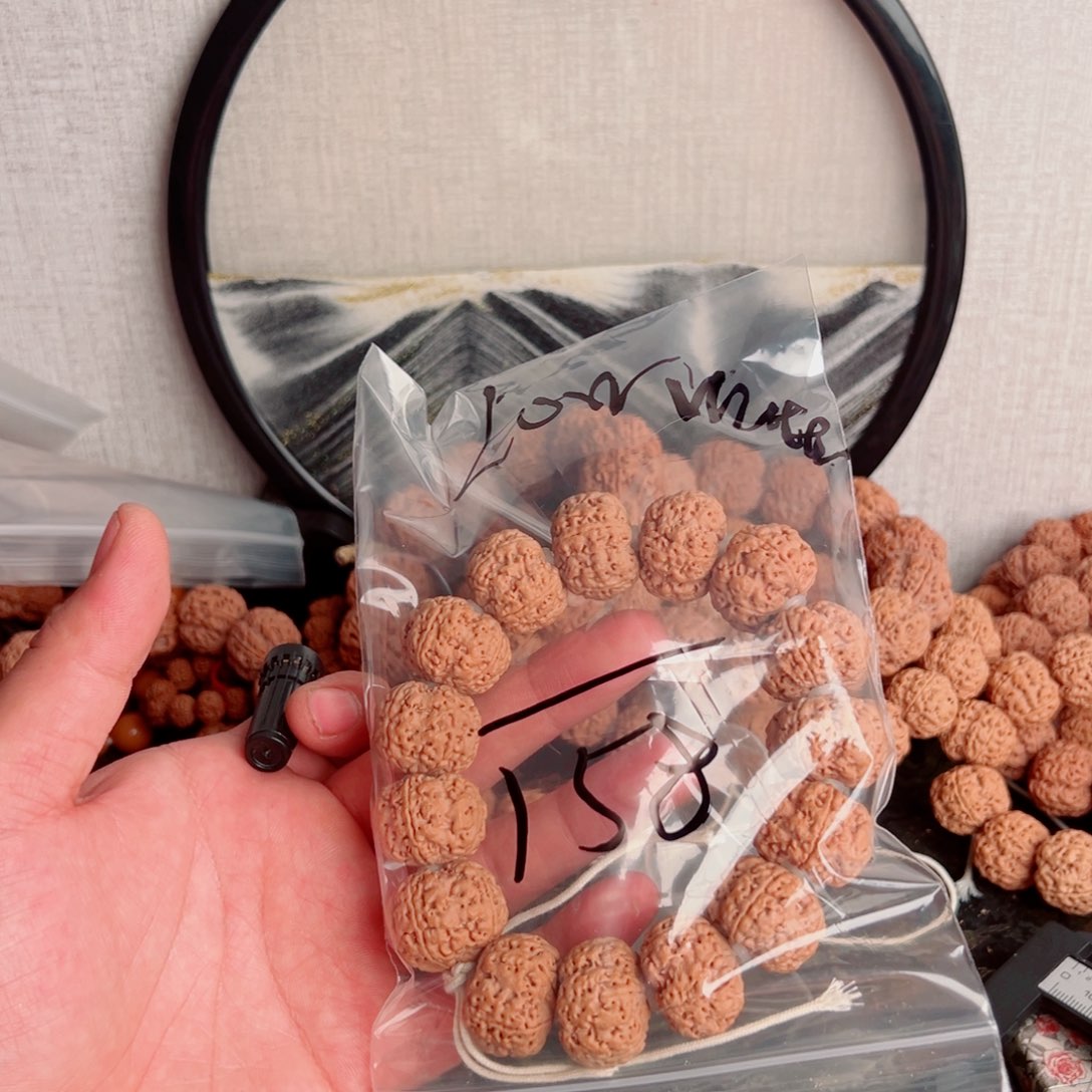 L***r金刚菩提吊坠啊啊啊啊啊啊啊啊啊