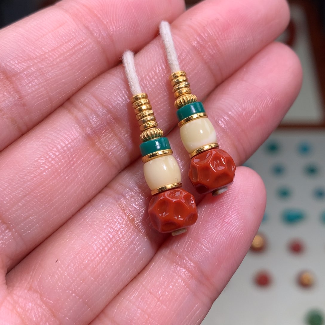 南红玛瑙颈饰未镶嵌