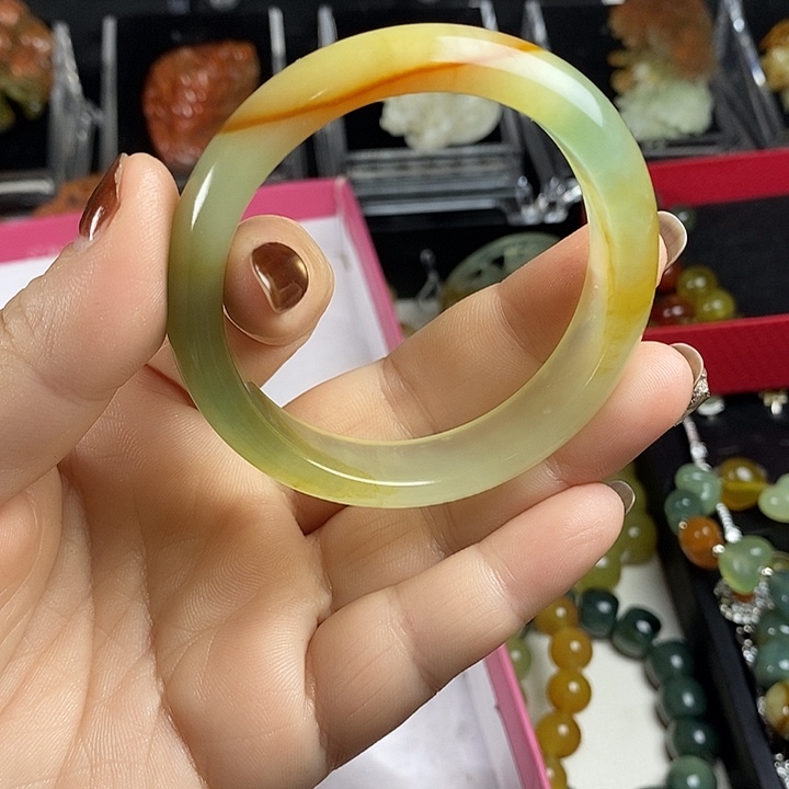 野****蛇纹石玉未镶嵌手镯