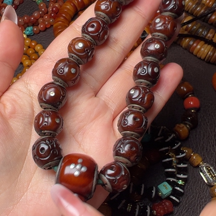 琉璃/树脂/塑料类