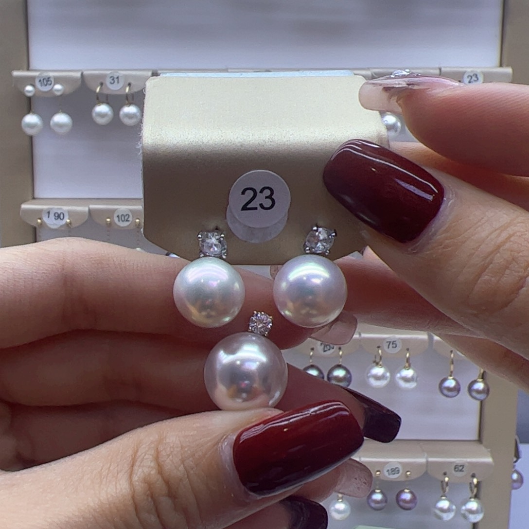 淡水珍珠吊坠(赠链)18K金镶嵌