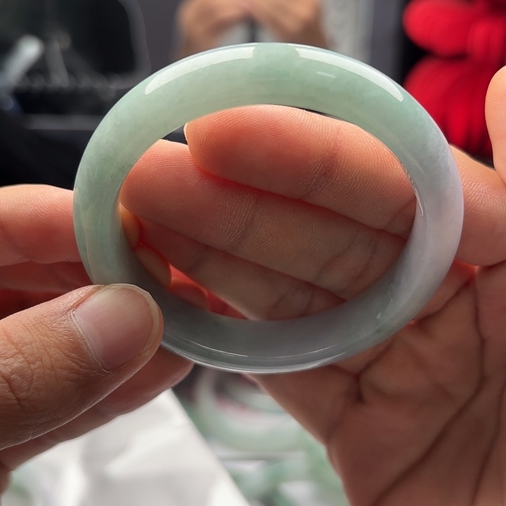 翡翠未镶嵌手镯5556x3 117