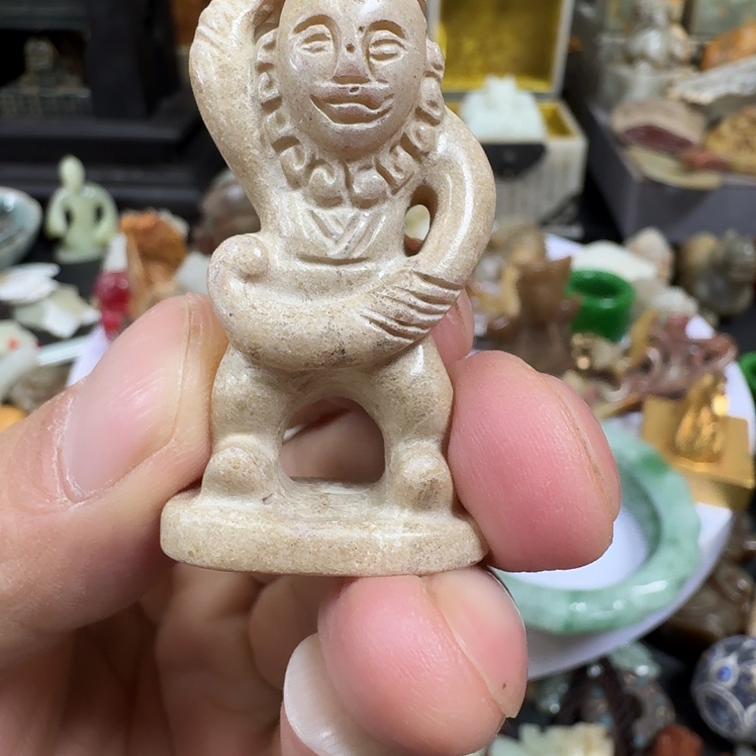 和田玉（糖玉）未镶嵌挂件