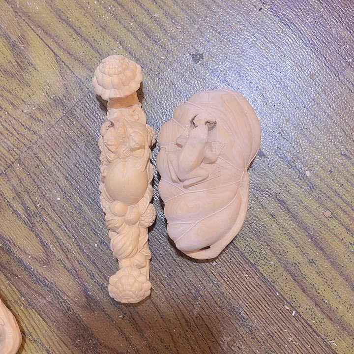 木用****7小叶黄杨木手把件2个有瑕