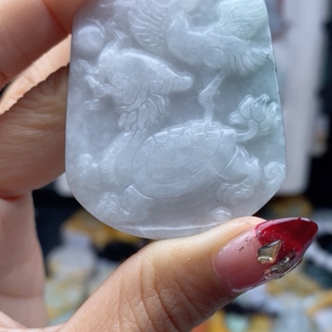 翡翠颈饰未镶嵌翡翠