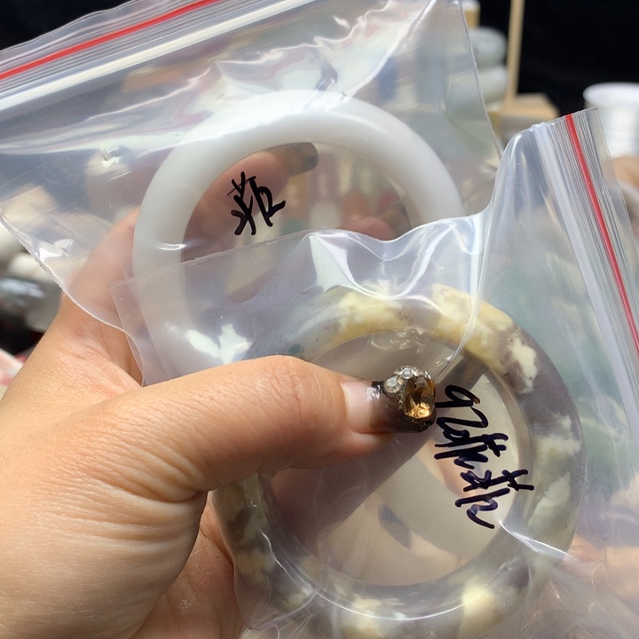 未镶嵌手镯石英质玉9**菲