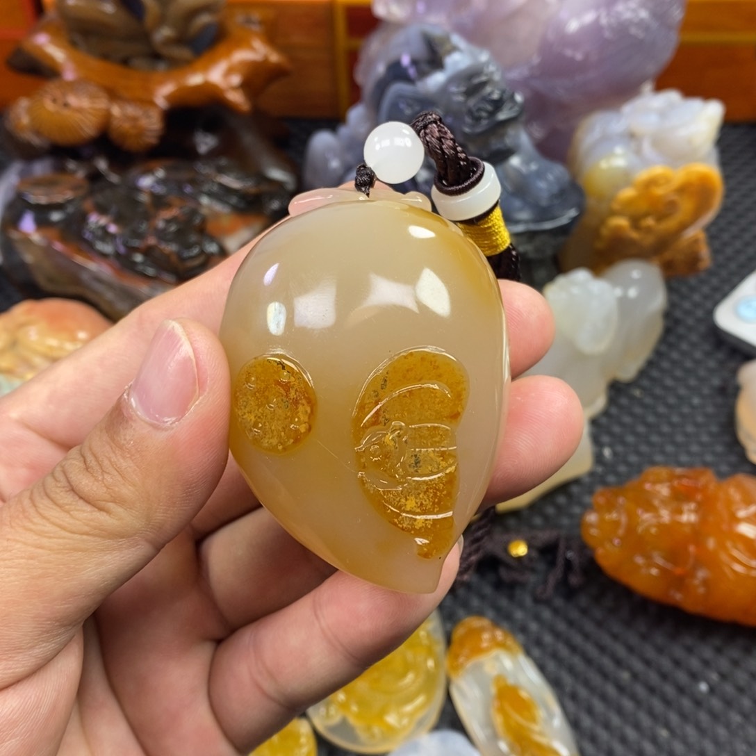 玛瑙/玉髓手把件未镶嵌