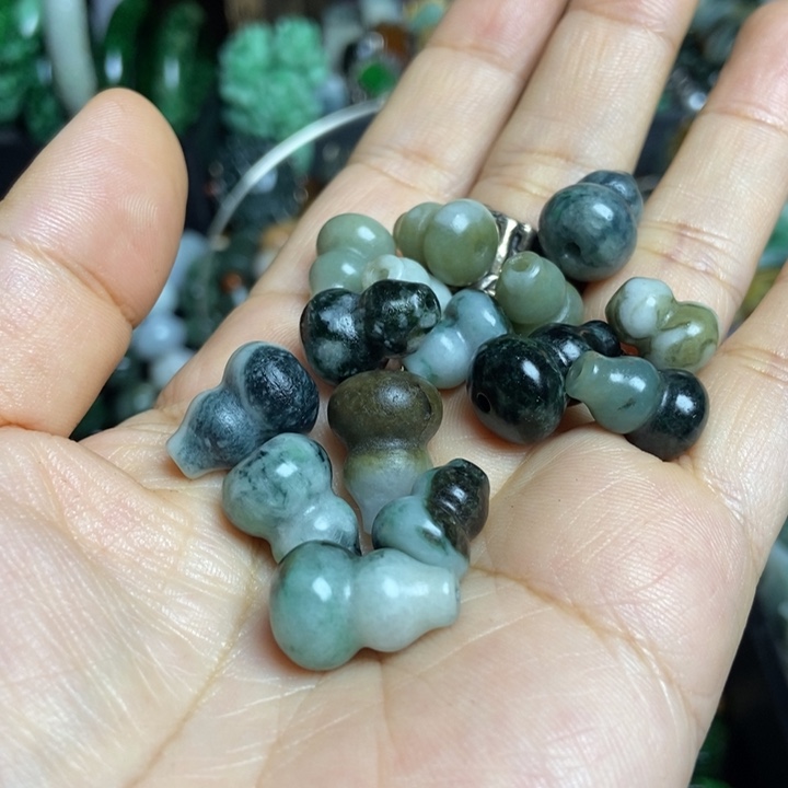 翡翠挂件未镶嵌小葫芦一个的价格