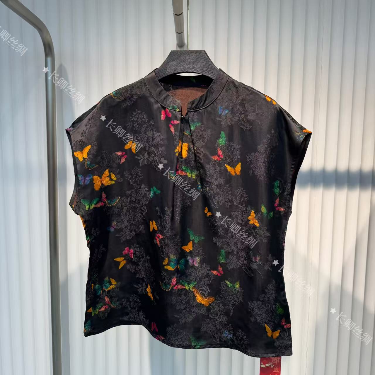 【倾云】新中式国风花萝蝴蝶提花无袖上衣W158