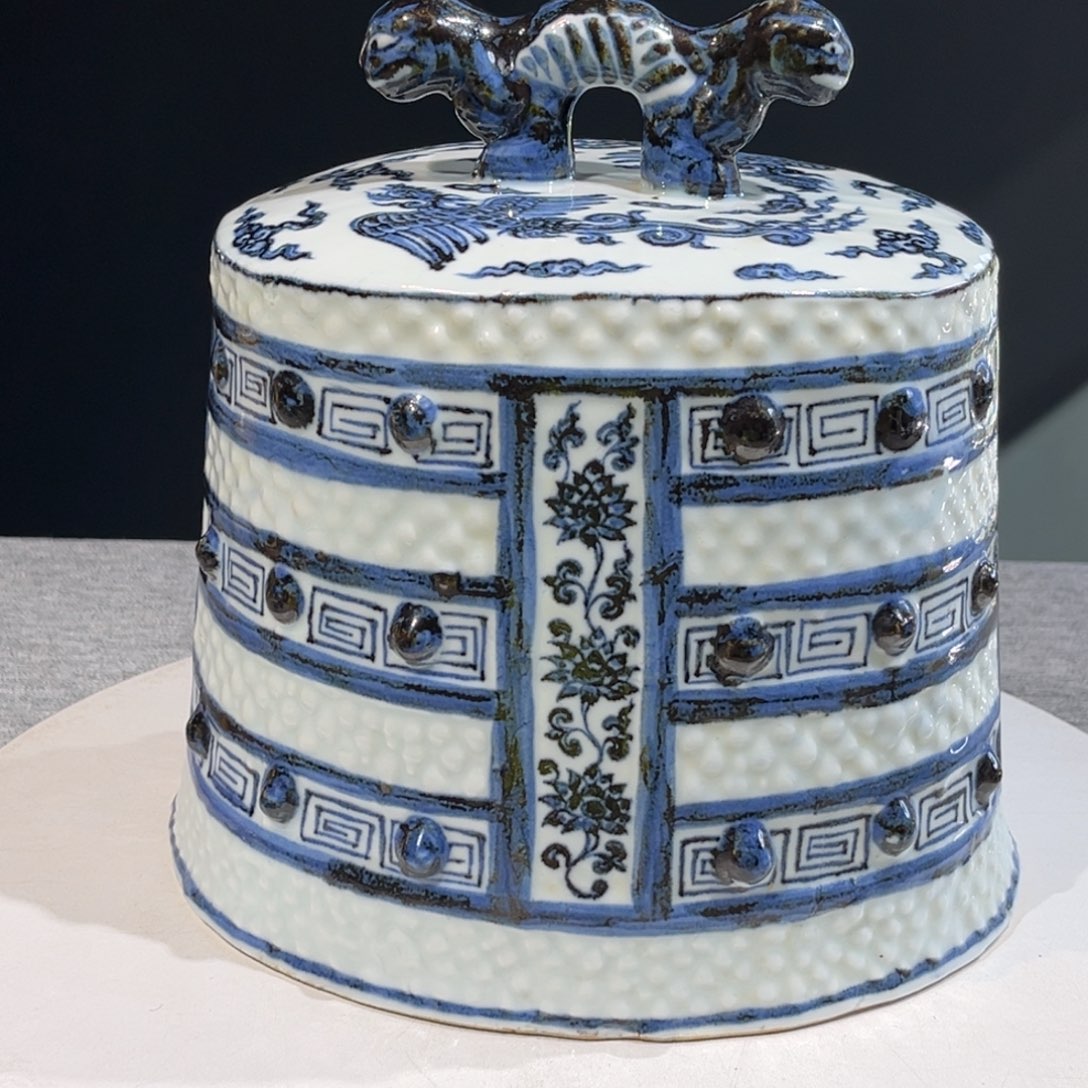 杯炎*烽景德镇窑青花编钟