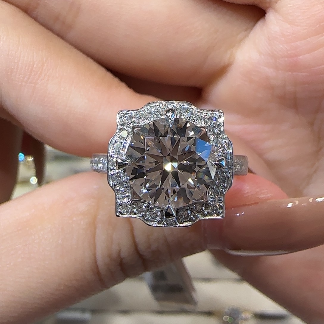 实验室培育钻石铂Pt950镶嵌贝拉2.8卡17