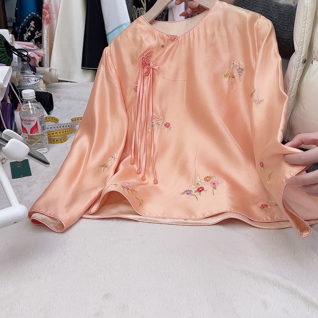 刺绣林*苏州真丝衣服