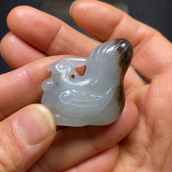 和田玉挂件未镶嵌心**马