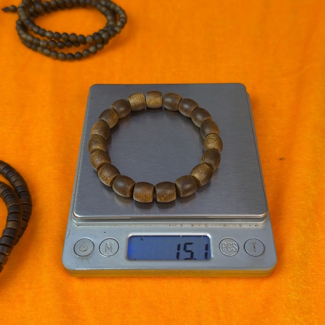 沉香碎屑沉香树芯油桶珠卡1.0+碎屑