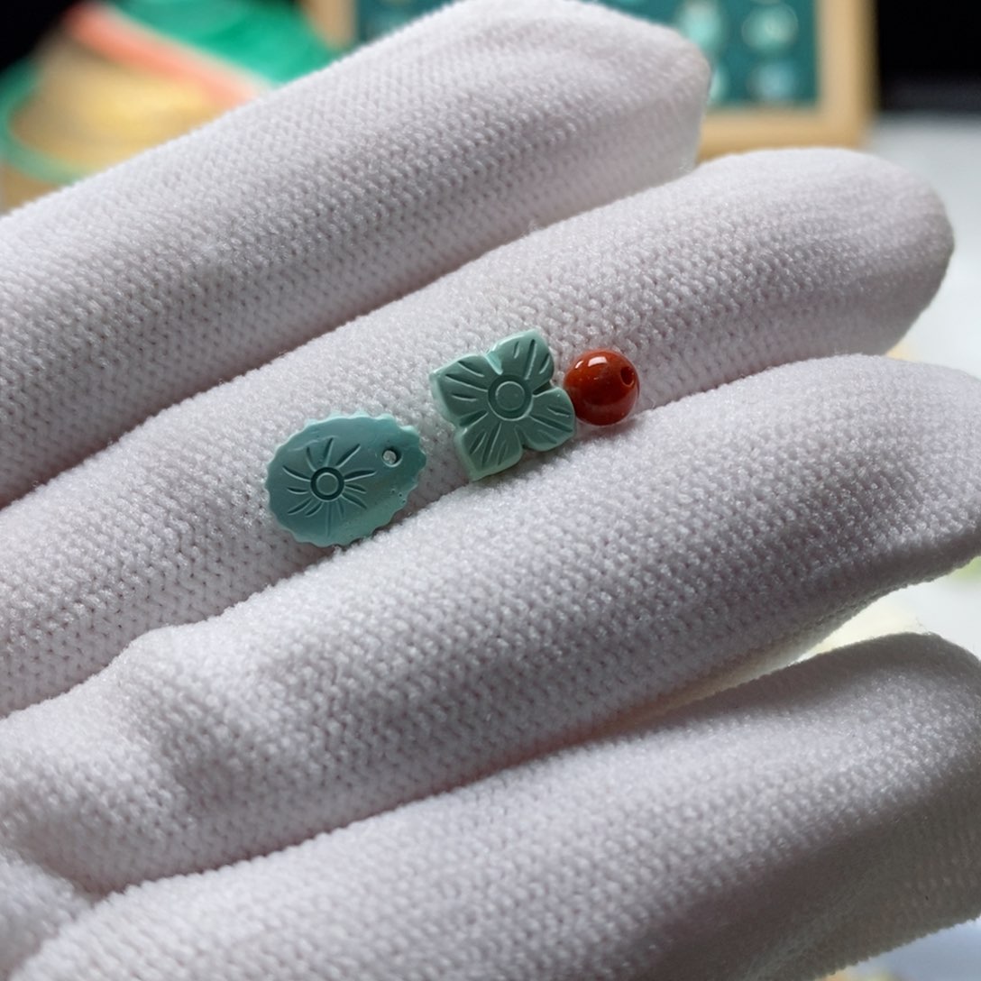 南红玛瑙颈饰未镶嵌梦*花