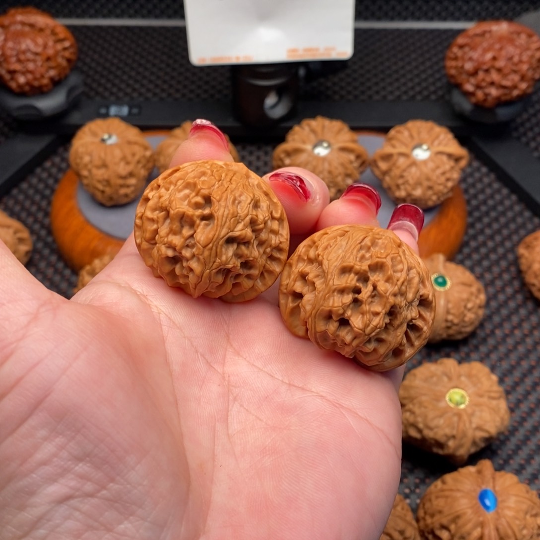 文玩核桃把件苹果园39边40肚