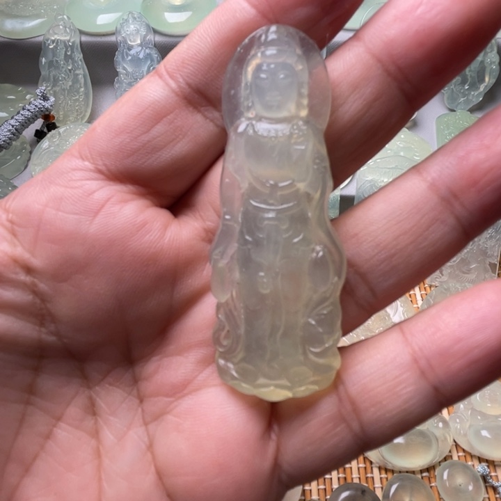 岫玉吊坠(赠链)未镶嵌