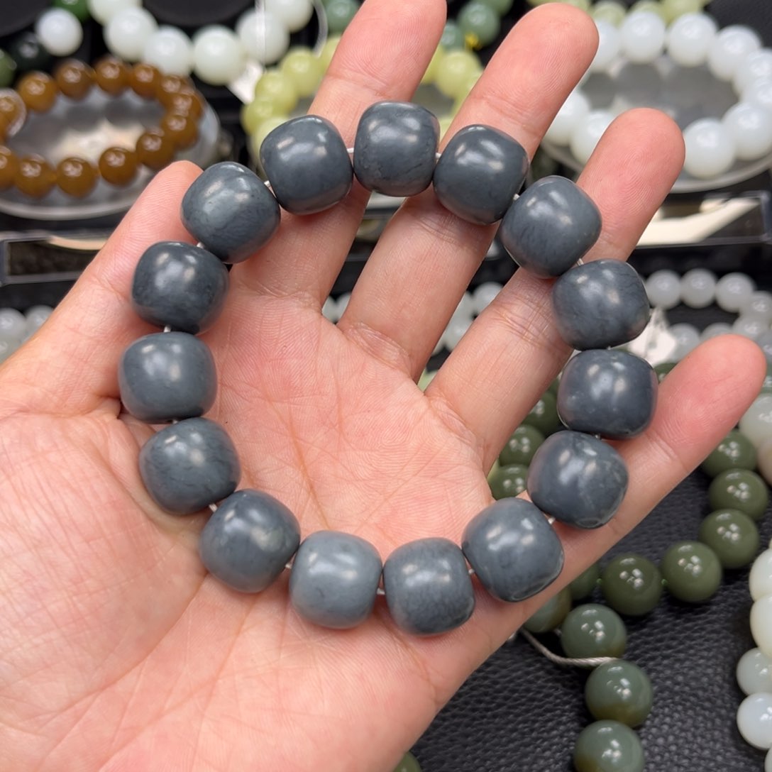 手串未镶嵌和田玉