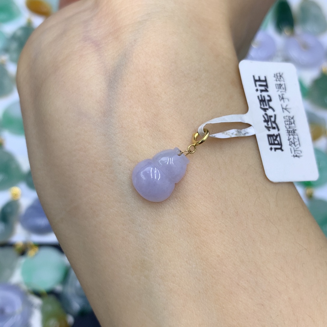 翡翠颈饰18K金镶嵌翡翠