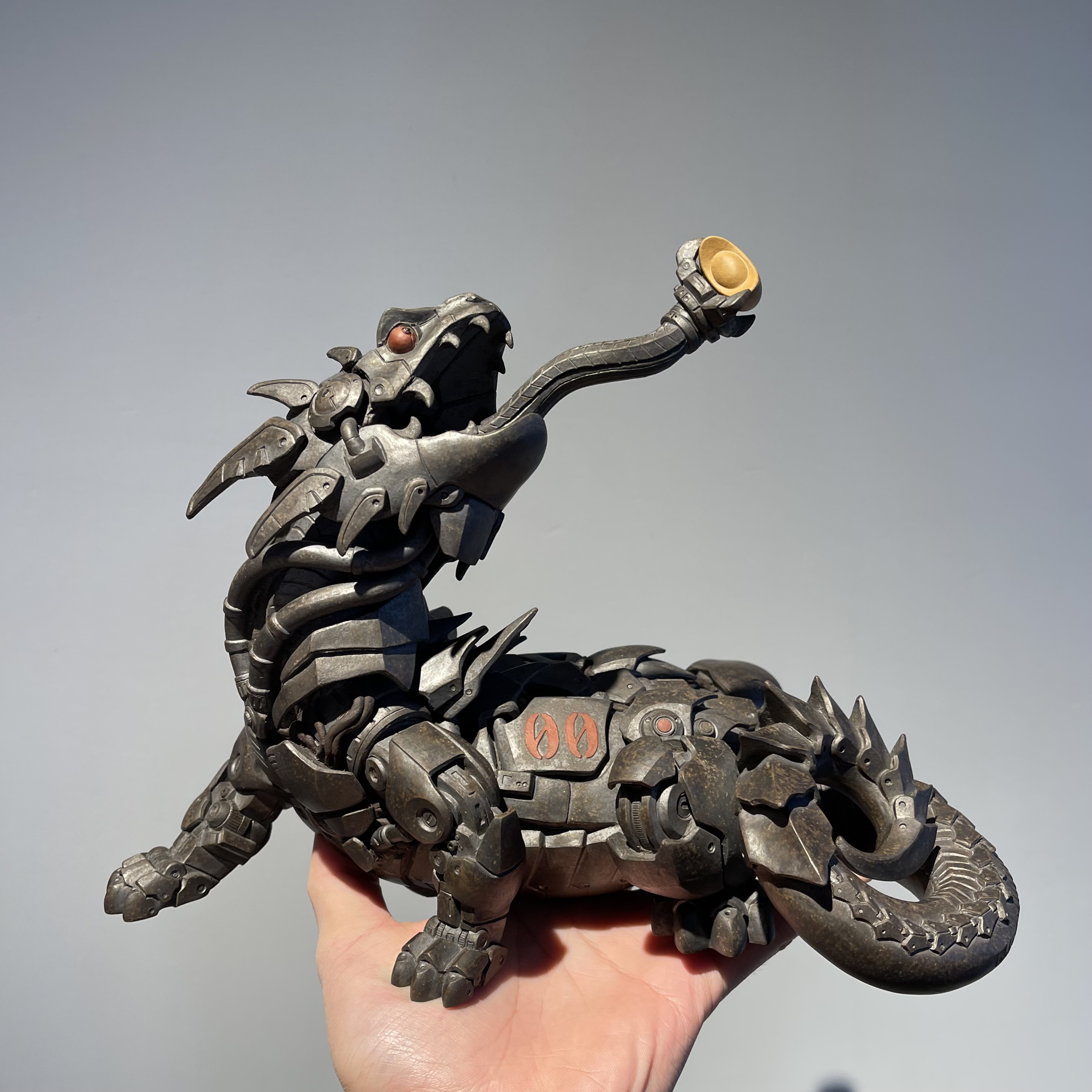 沈益新限量38尊 紫砂蜥蜴茶宠摆件 赛博朋克机甲茶宠 吸金过亿