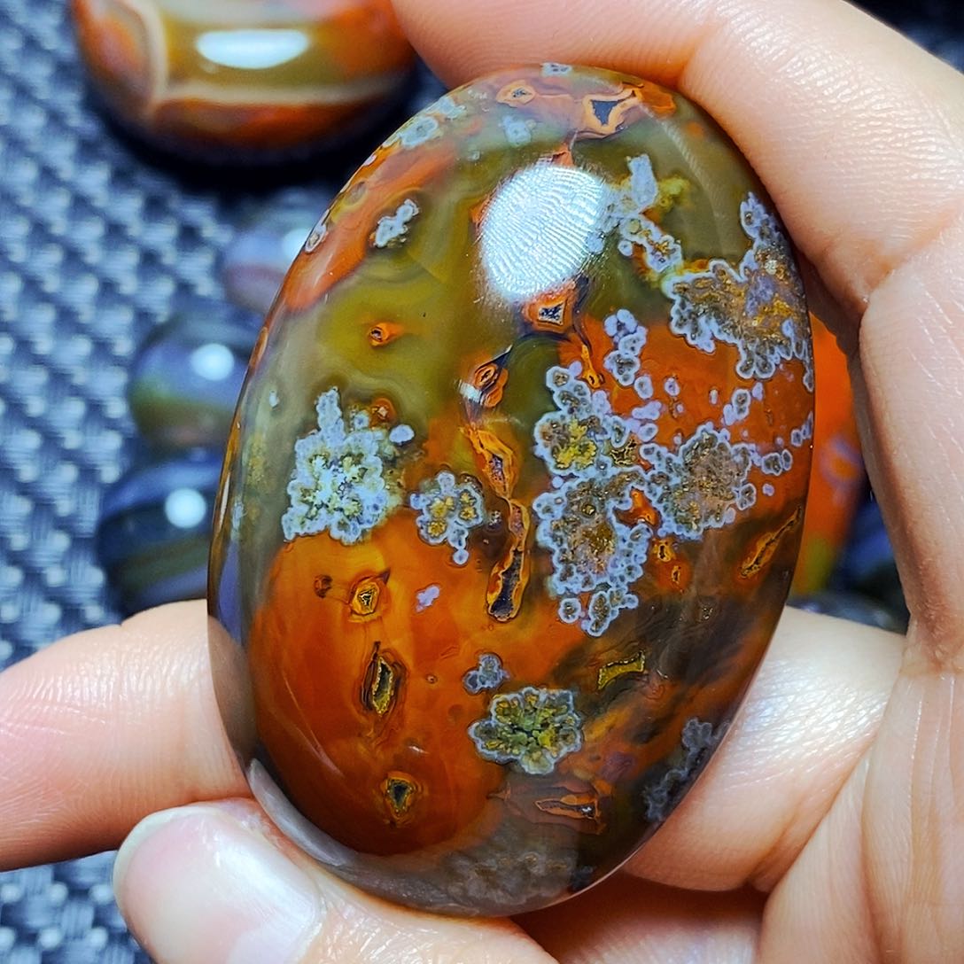 未镶嵌颈饰玛瑙/玉髓关*渡