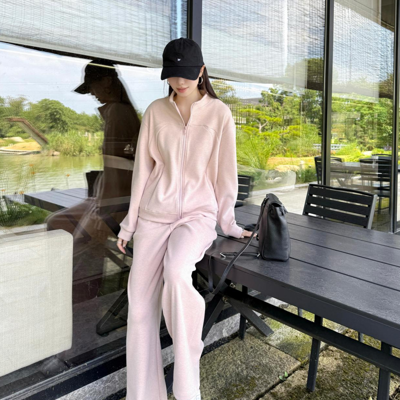 秋冬单品时尚套装运动网红通勤保暖女士时尚冬季气质宽松加厚